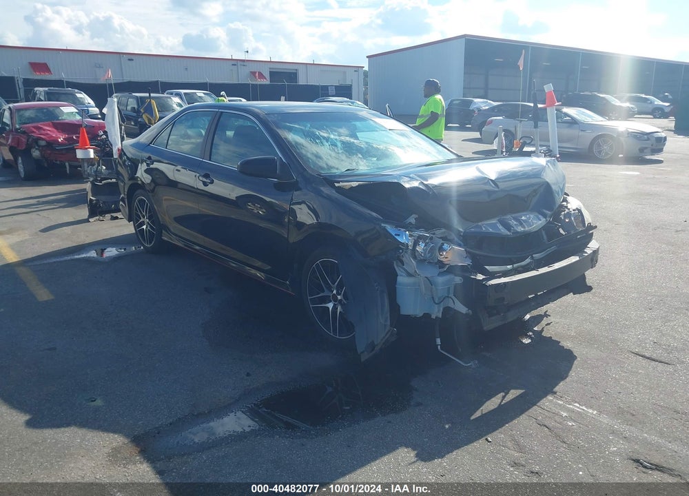2014 TOYOTA CAMRY SE VIN: 4T1BF1FK7EU846997