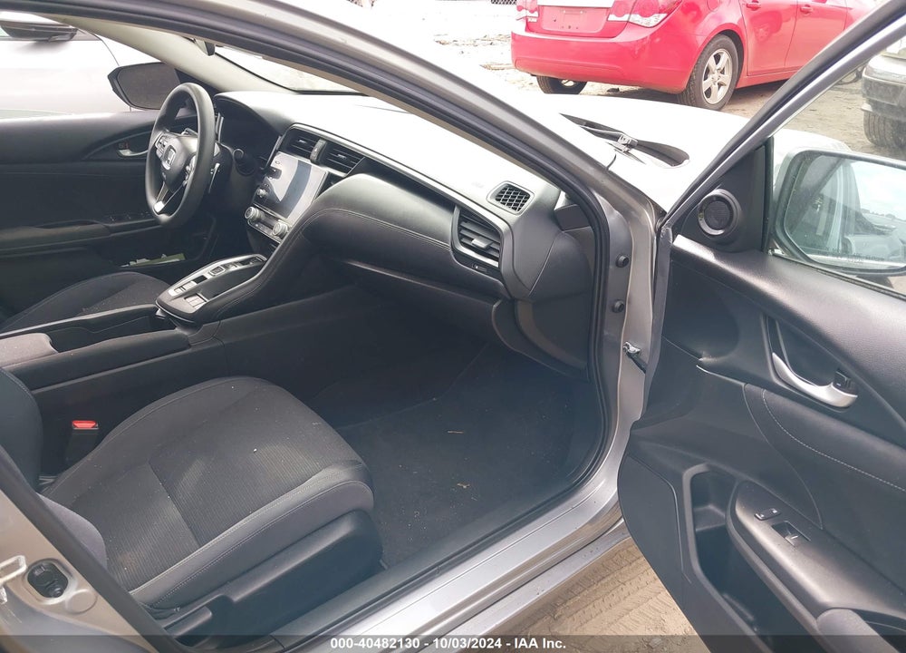 2019 HONDA INSIGHT EX VIN: 19XZE4F51KE010159