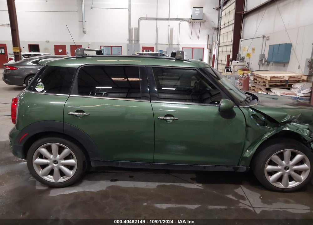 2016 MINI COUNTRYMAN COOPER S VIN: WMWZC3C52GWT07553