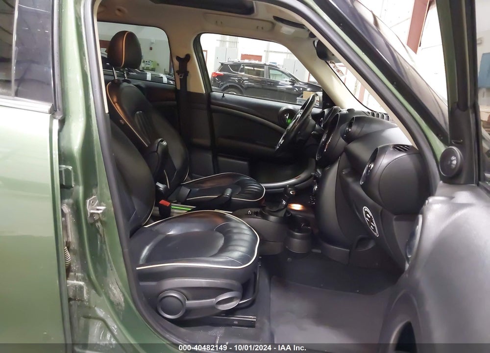 2016 MINI COUNTRYMAN COOPER S VIN: WMWZC3C52GWT07553