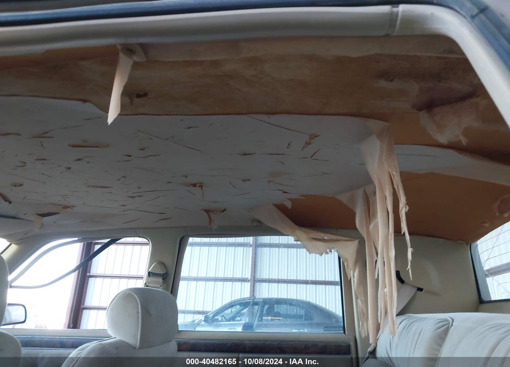 1993 CHRYSLER NEW YORKER C-BODY SALON VIN: 1C3XC66R6PD129401