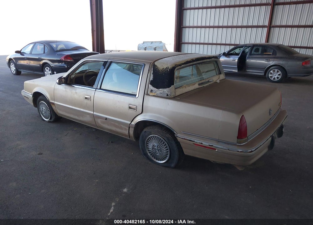 1993 CHRYSLER NEW YORKER C-BODY SALON VIN: 1C3XC66R6PD129401