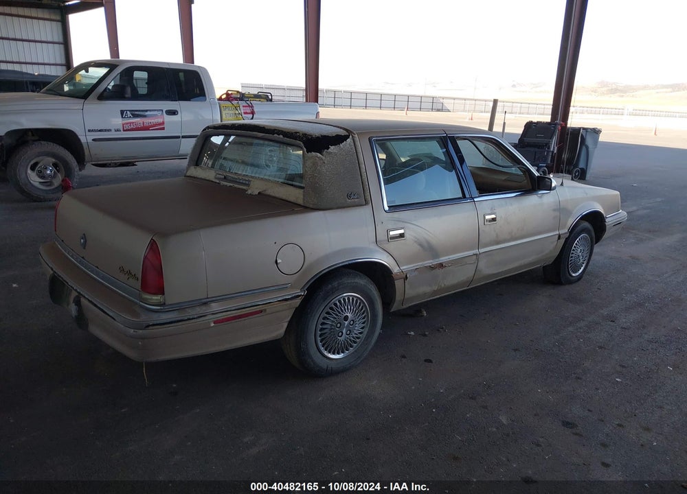 1993 CHRYSLER NEW YORKER C-BODY SALON VIN: 1C3XC66R6PD129401