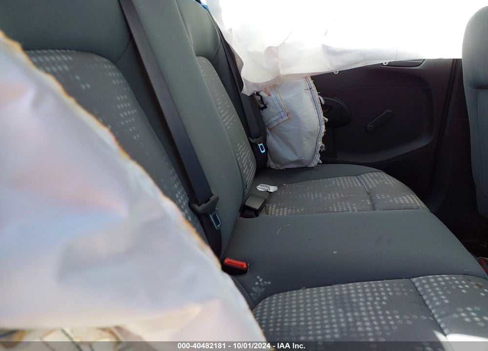 2015 CHEVROLET SONIC LS AUTO VIN: 1G1JA5SH2F4211485