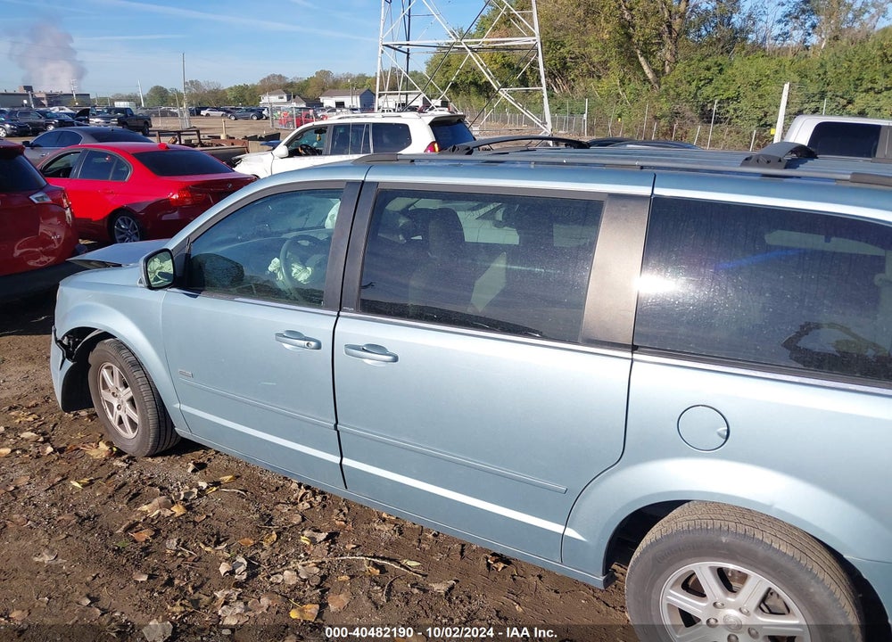 2008 CHRYSLER TOWN & COUNTRY TOURING VIN: 2A8HR54P18R744780