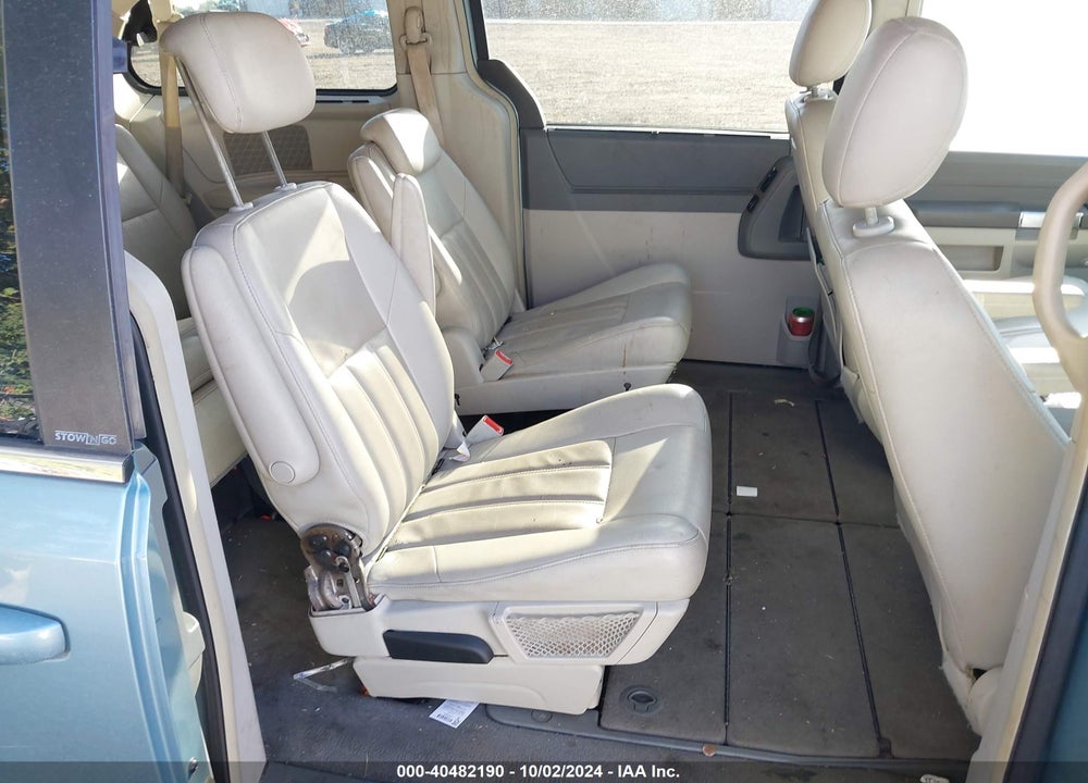 2008 CHRYSLER TOWN & COUNTRY TOURING VIN: 2A8HR54P18R744780