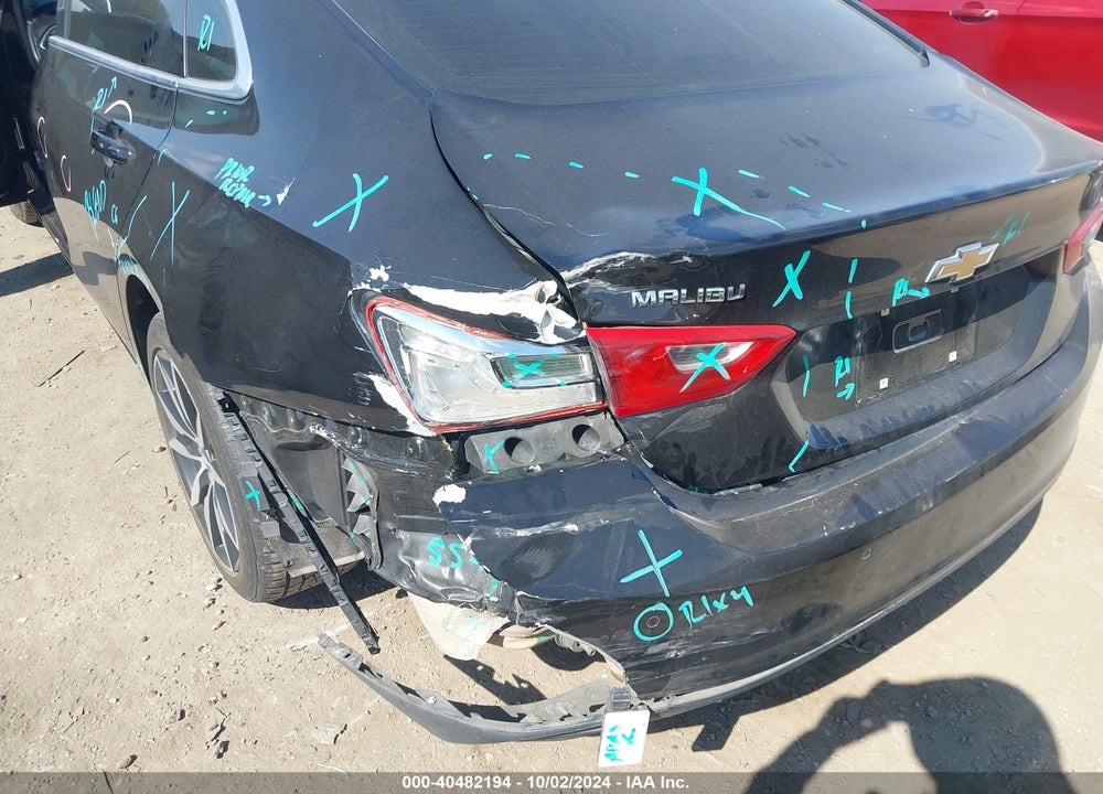2018 CHEVROLET MALIBU LT VIN: 1G1ZD5ST9JF285787