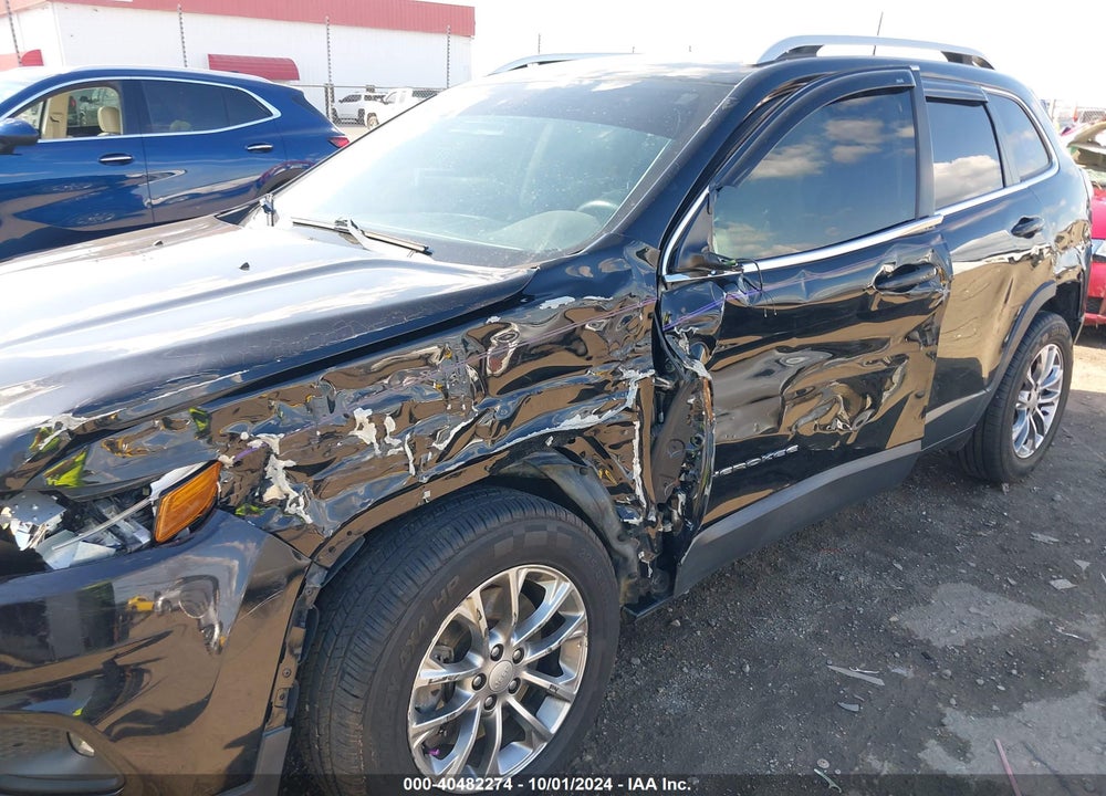 2019 JEEP CHEROKEE LATITUDE PLUS 4X4 VIN: 1C4PJMLB4KD199288