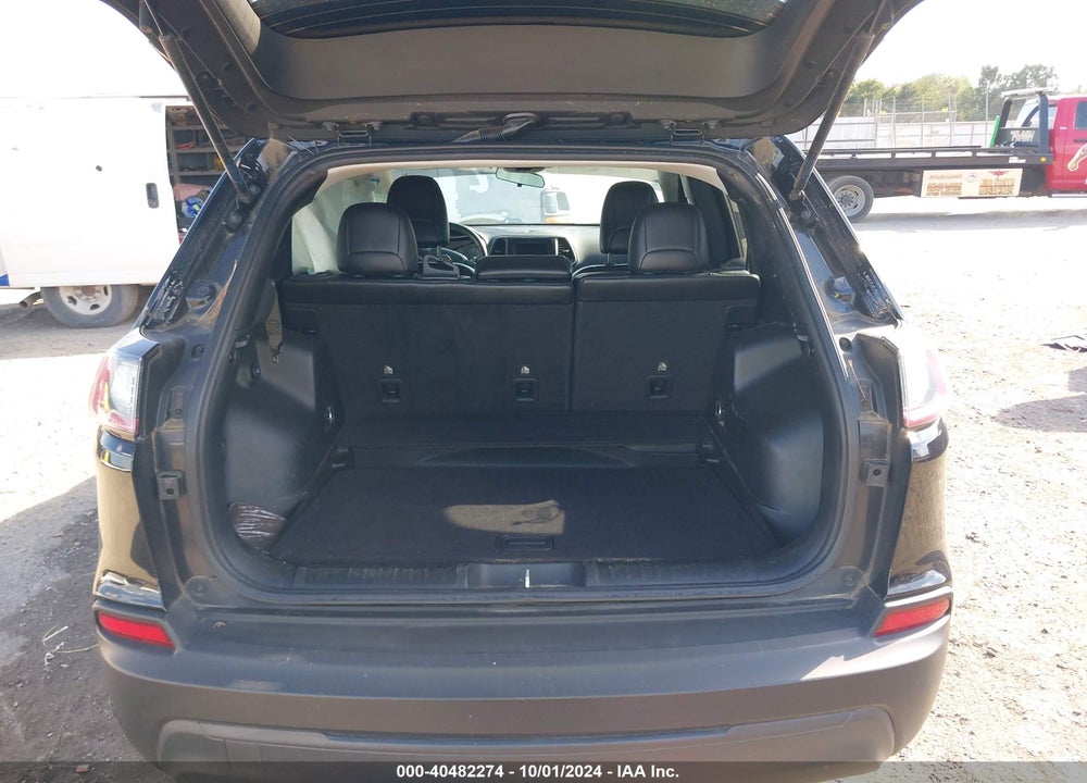 2019 JEEP CHEROKEE LATITUDE PLUS 4X4 VIN: 1C4PJMLB4KD199288