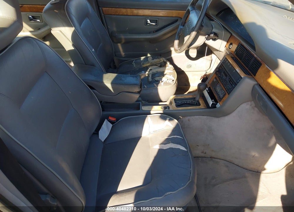 1990 AUDI QUATTRO VIN: WAUKE5440LN000864