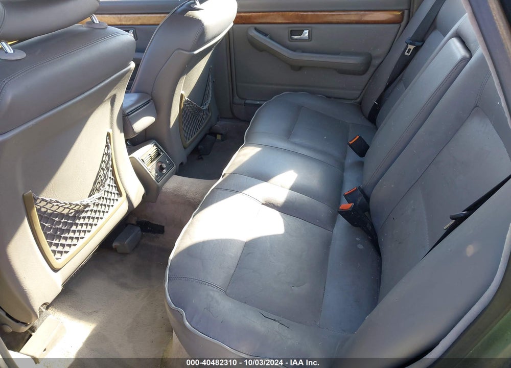 1990 AUDI QUATTRO VIN: WAUKE5440LN000864