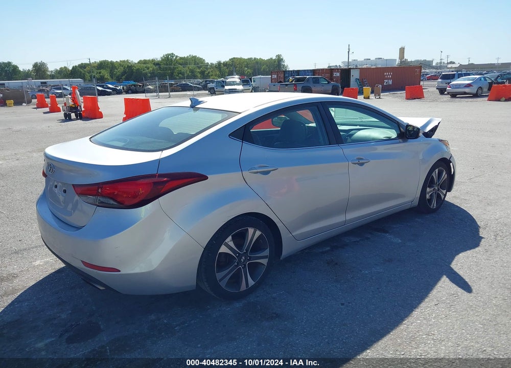 2015 HYUNDAI ELANTRA VIN: KMHDH4AH0FU358167