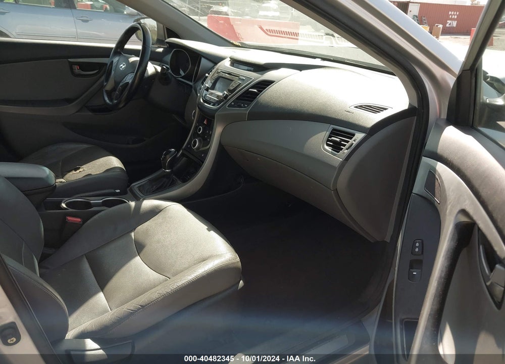 2015 HYUNDAI ELANTRA VIN: KMHDH4AH0FU358167
