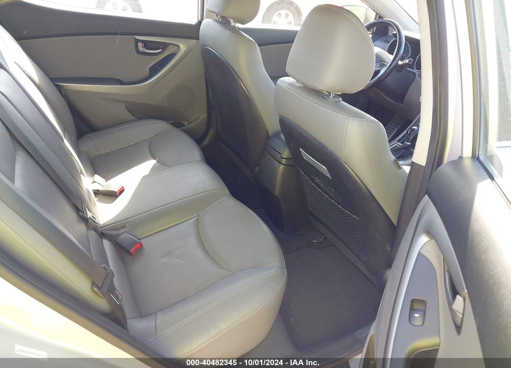 2015 HYUNDAI ELANTRA VIN: KMHDH4AH0FU358167