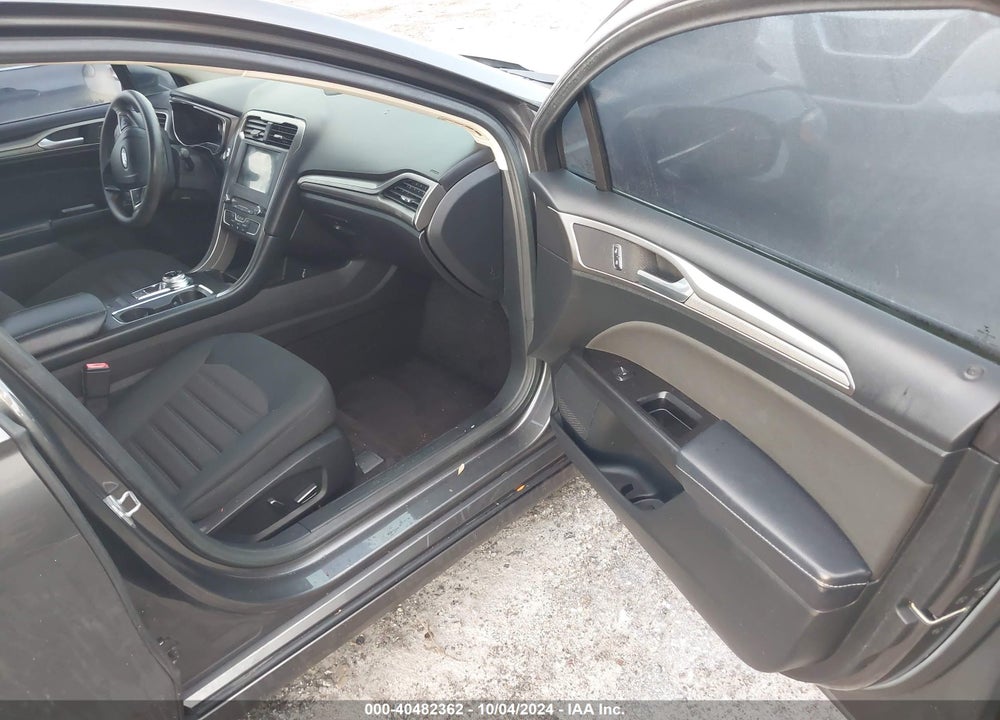 2017 FORD FUSION SE VIN: 3FA6P0H78HR219443