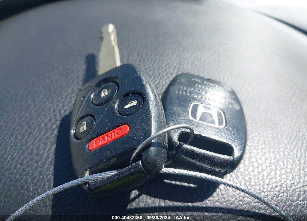 2009 HONDA ACCORD 2.4 LX-P VIN: 1HGCP26499A174575