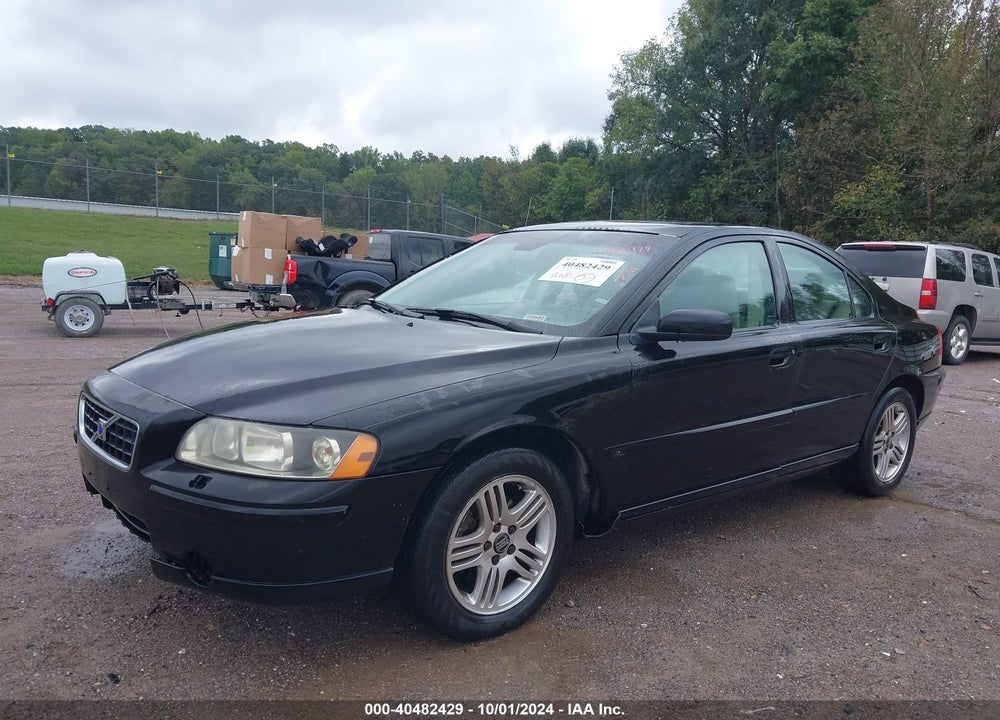 2005 VOLVO S60 2.5T VIN: YV1RS592352429190