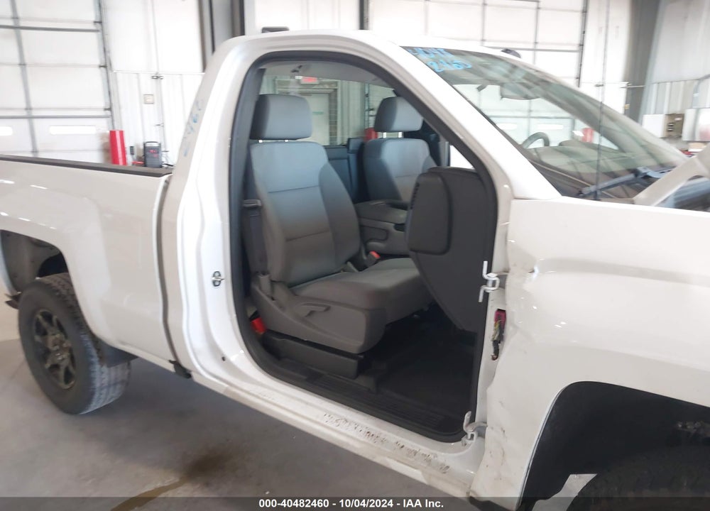 2018 CHEVROLET SILVERADO 1500 WT VIN: 1GCNCNEH8JZ359005