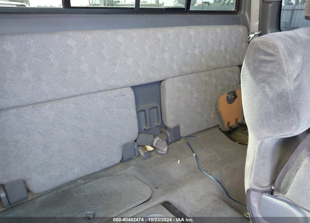 2000 TOYOTA TACOMA VIN: 4TAVL52N8YZ683183