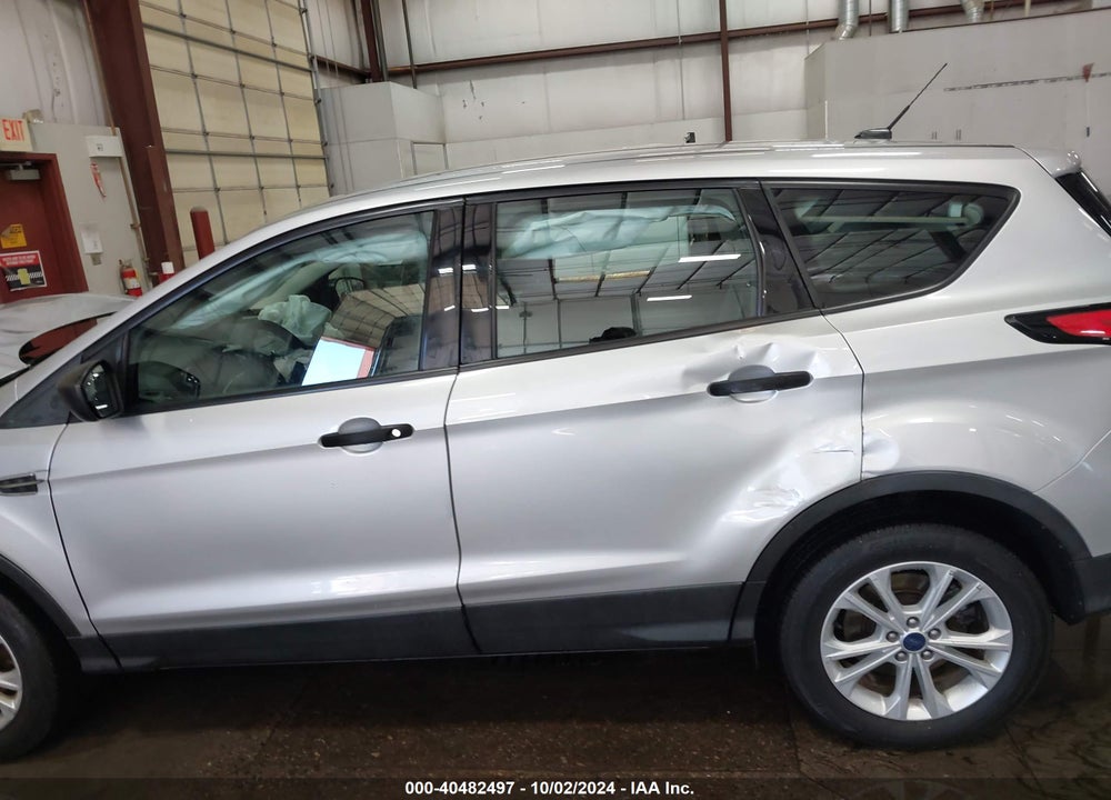 2017 FORD ESCAPE VIN: 1FMCU0F72HUD87396