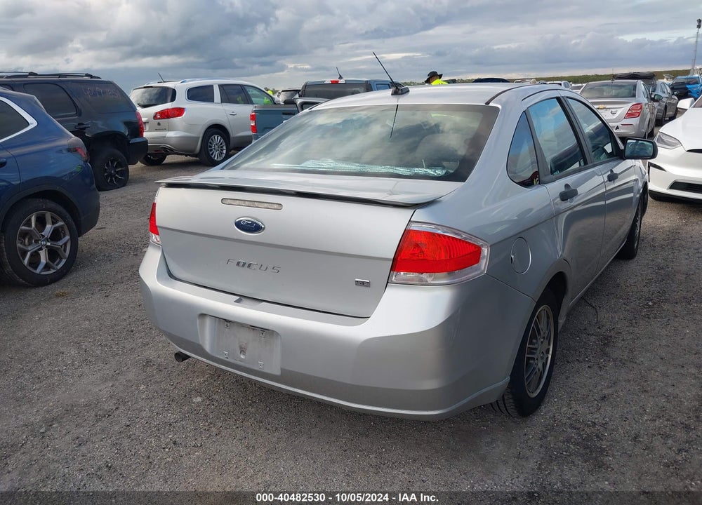 2010 FORD FOCUS SE VIN: 1FAHP3FN6AW199269
