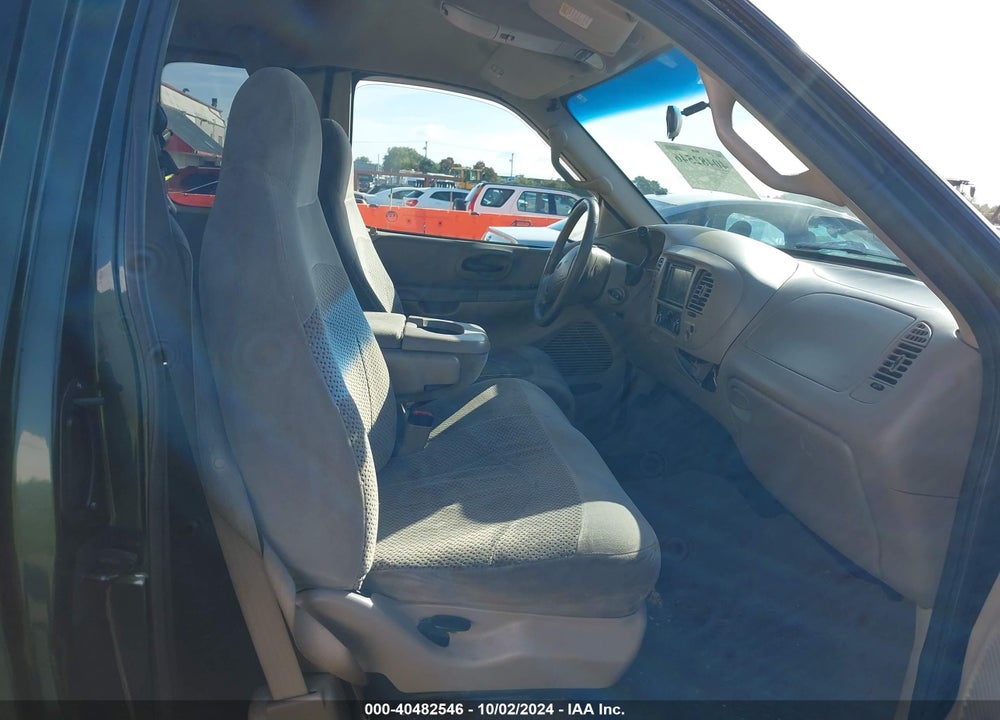 2001 FORD F-150 LARIAT/XL/XLT VIN: 2FTRX17W71CA22722