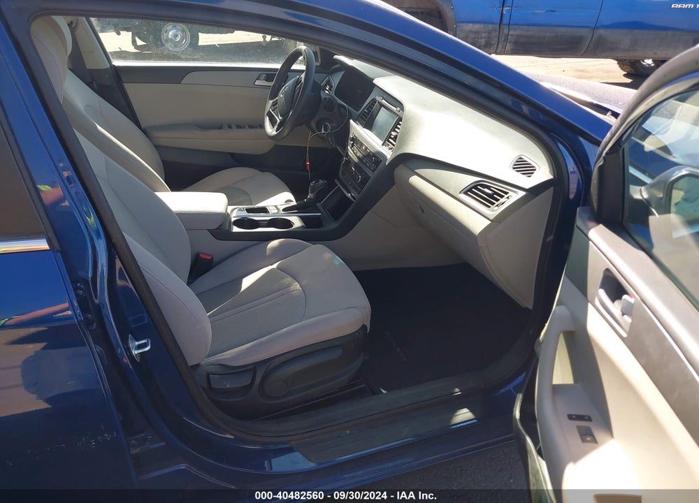 2016 HYUNDAI SONATA SE VIN: 5NPE24AF8GH415266