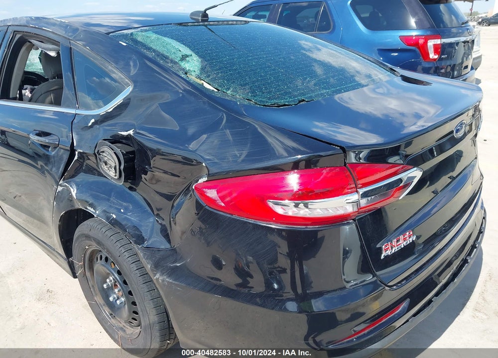 2019 FORD FUSION S VIN: 3FA6P0G72KR287116