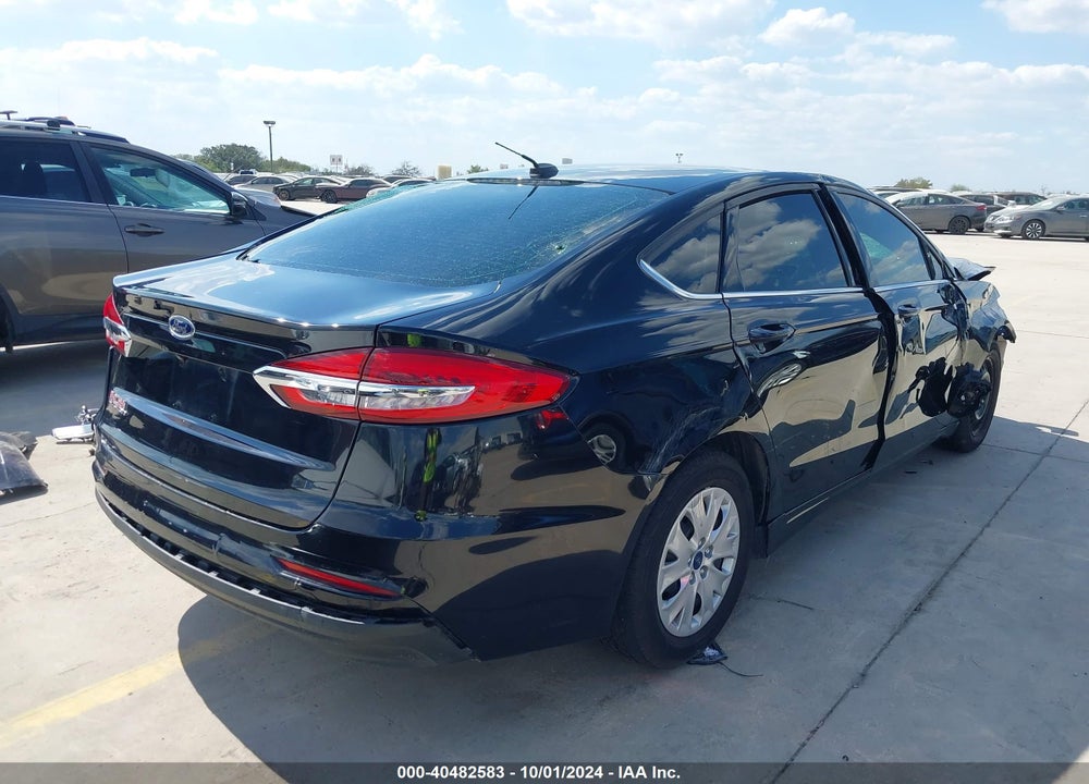 2019 FORD FUSION S VIN: 3FA6P0G72KR287116