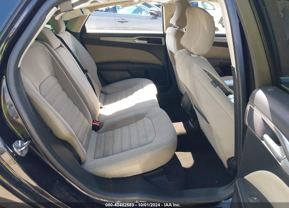 2019 FORD FUSION S VIN: 3FA6P0G72KR287116