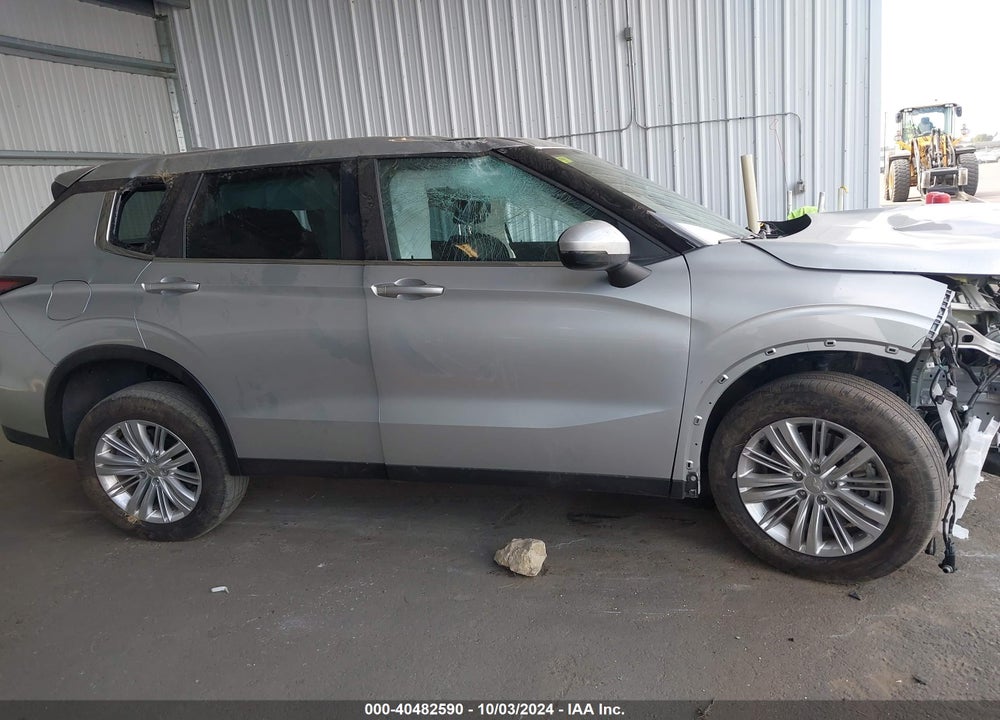 2023 MITSUBISHI OUTLANDER ES 2.5 VIN: JA4J4TA84PZ046543