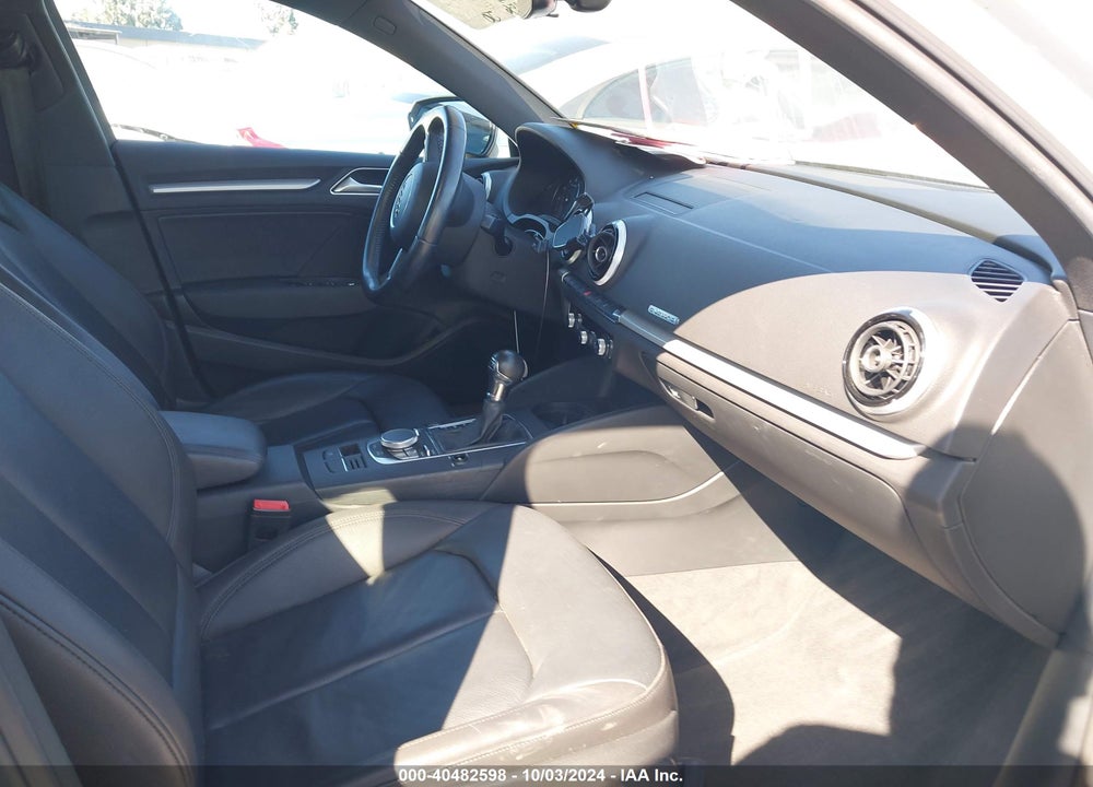 2016 AUDI A3 2.0T PREMIUM VIN: WAUB8GFF3G1070664