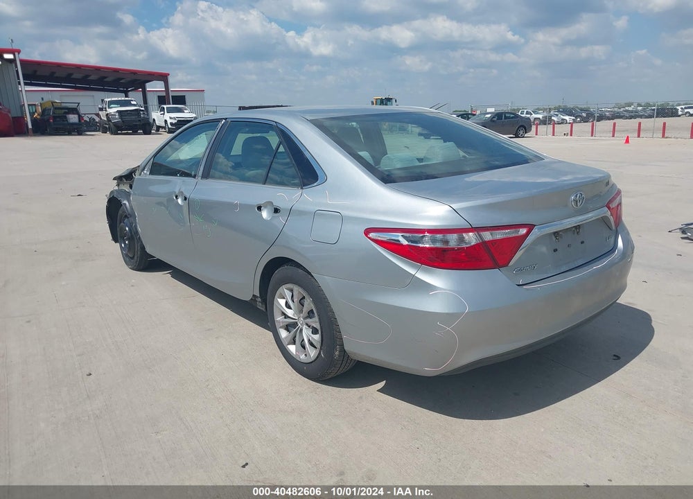 2017 TOYOTA CAMRY LE VIN: 4T1BF1FK1HU715472