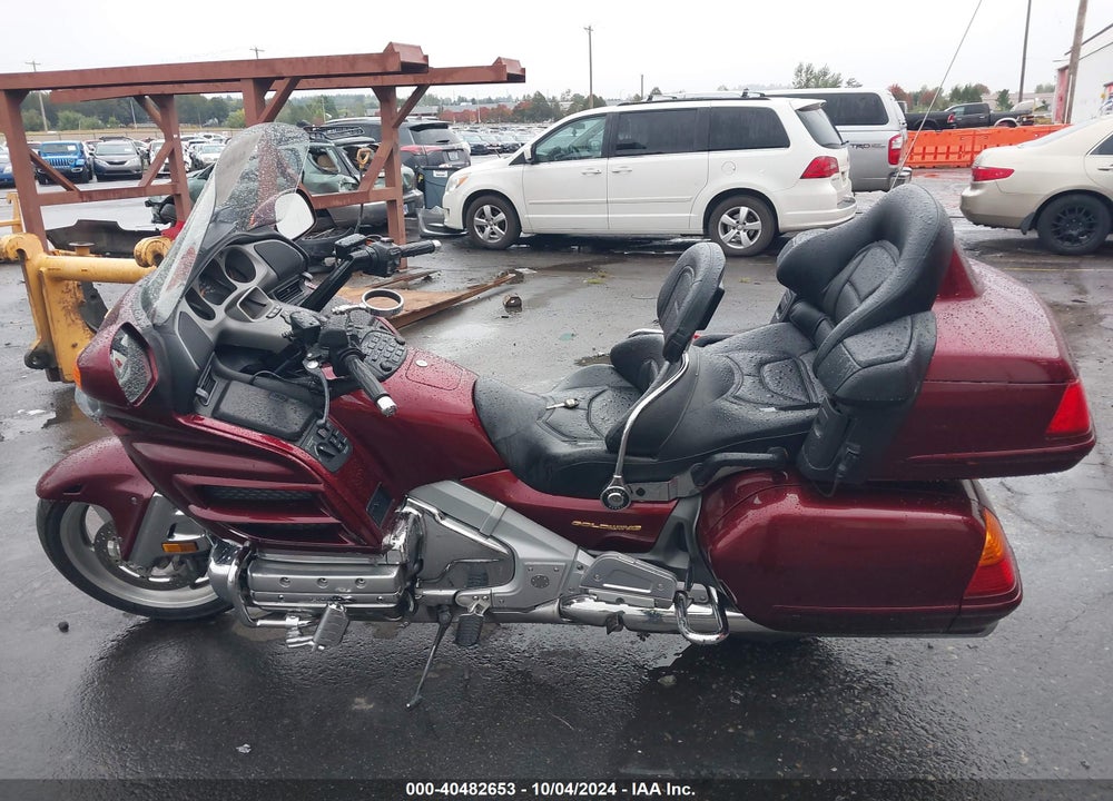 2004 HONDA GL1800 VIN: 1HFSC47004A303573
