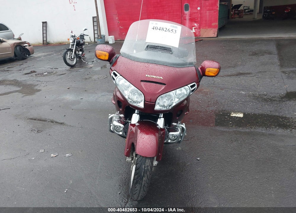 2004 HONDA GL1800 VIN: 1HFSC47004A303573