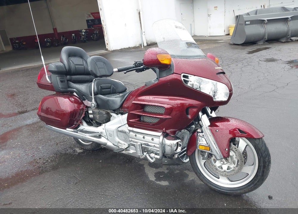 2004 HONDA GL1800 VIN: 1HFSC47004A303573