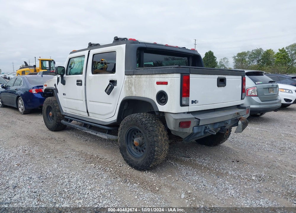 2006 HUMMER H2 SUT VIN: 5GRGN22U86H119712