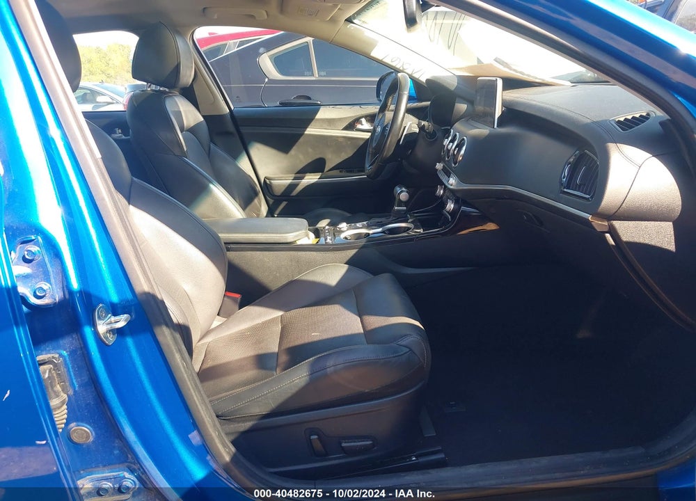 2019 KIA STINGER PREMIUM VIN: KNAE25LA7K6047427