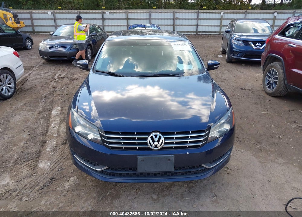 2013 VOLKSWAGEN PASSAT 2.0L TDI SE VIN: 1VWBN7A31DC036650