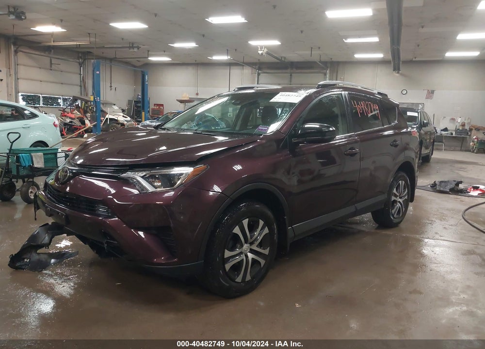 2017 TOYOTA RAV4 LE VIN: 2T3BFREV0HW643116