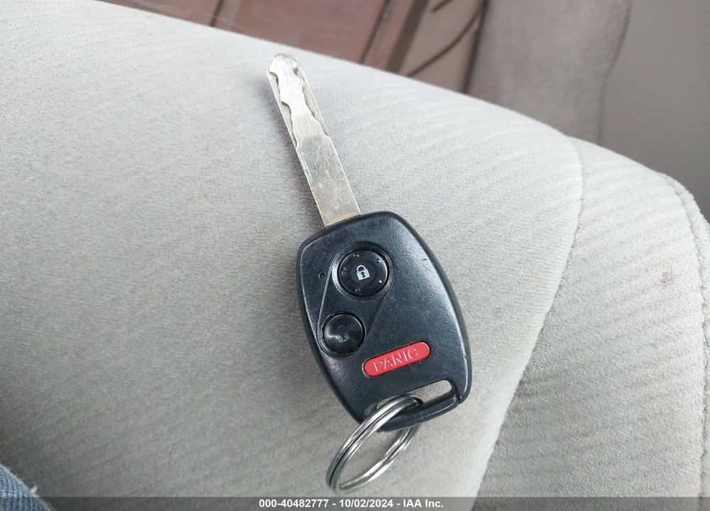 2010 HONDA CIVIC LX VIN: 2HGFA1F55AH503702