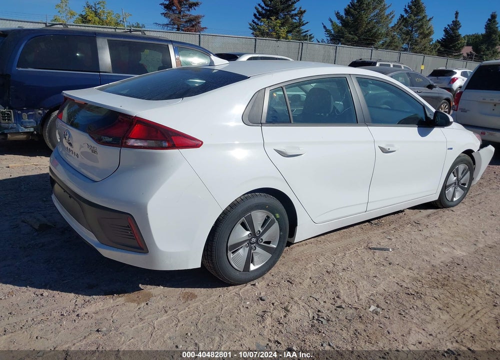 2020 HYUNDAI IONIQ HYBRID BLUE VIN: KMHC65LCXLU212671
