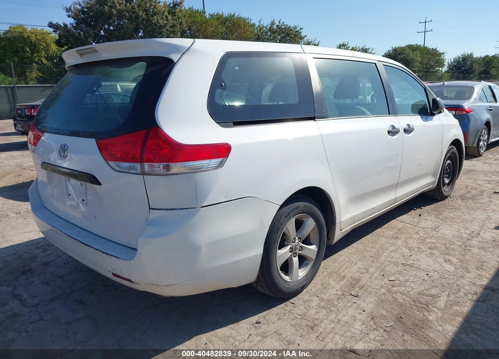 2011 TOYOTA SIENNA BASE V6 VIN: 5TDZK3DC5BS026701