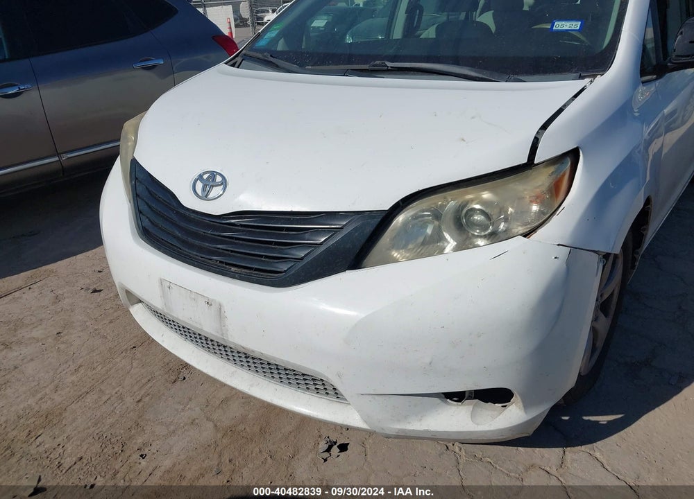 2011 TOYOTA SIENNA BASE V6 VIN: 5TDZK3DC5BS026701