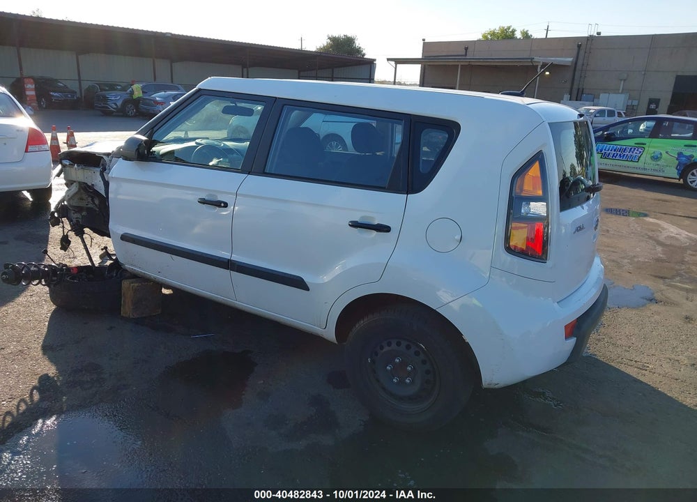 2011 KIA SOUL VIN: KNDJT2A16B7294318