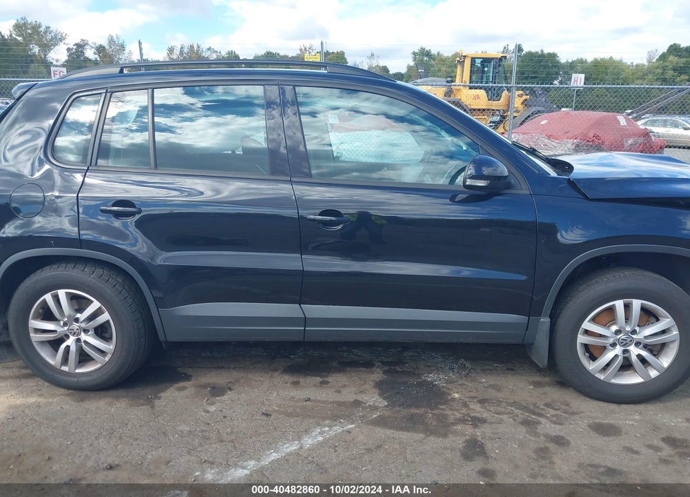 2015 VOLKSWAGEN TIGUAN S VIN: WVGBV7AX5FW579227