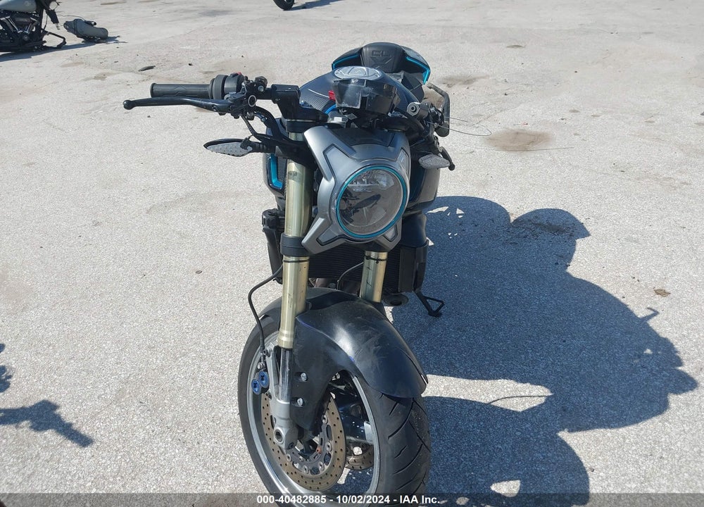 2022 CFHG 300SS VIN: LCEPEWL13N6004572
