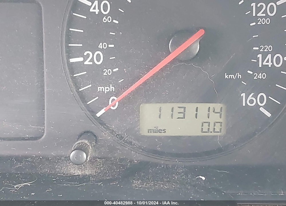 1999 VOLKSWAGEN PASSAT GLS VIN: WVWNA63B5XE185520