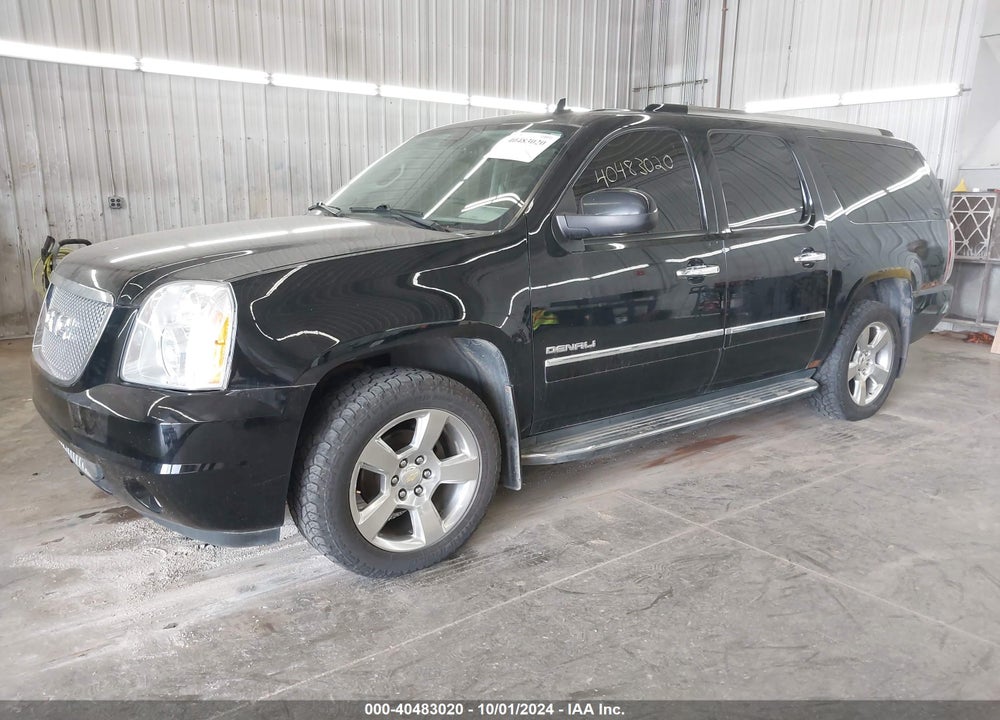 2011 GMC YUKON XL 1500 DENALI VIN: 1GKS2MEF0BR279508