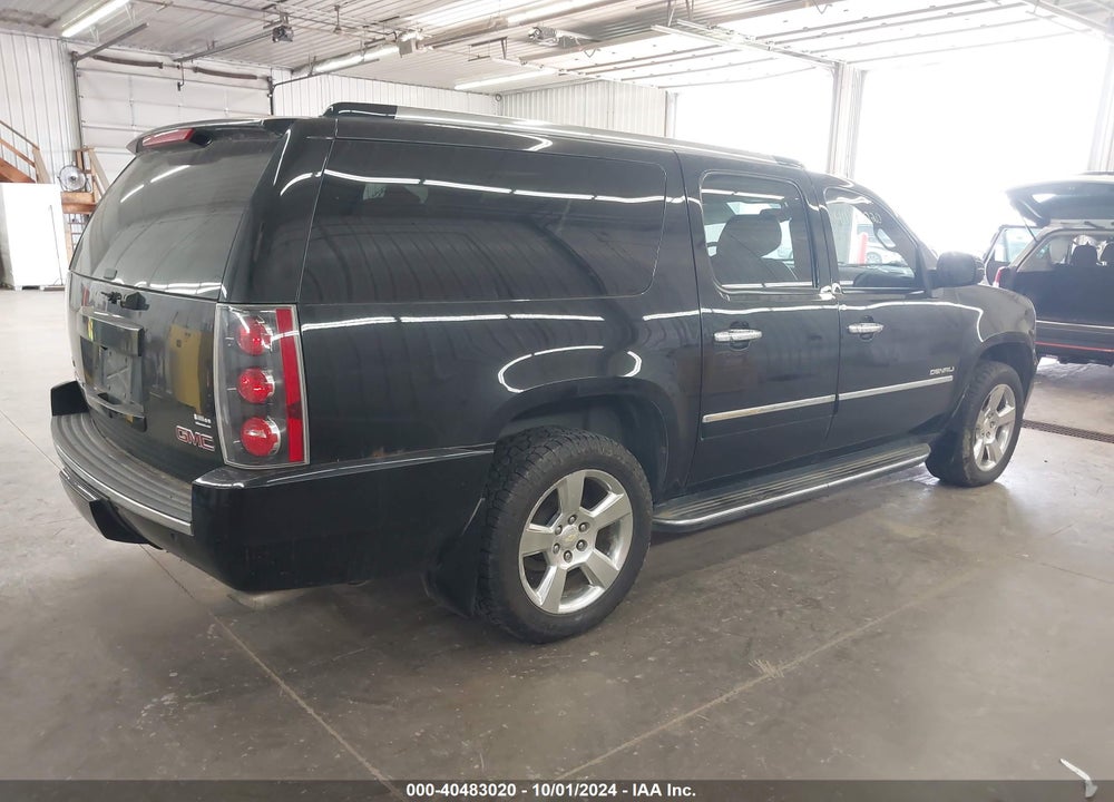 2011 GMC YUKON XL 1500 DENALI VIN: 1GKS2MEF0BR279508